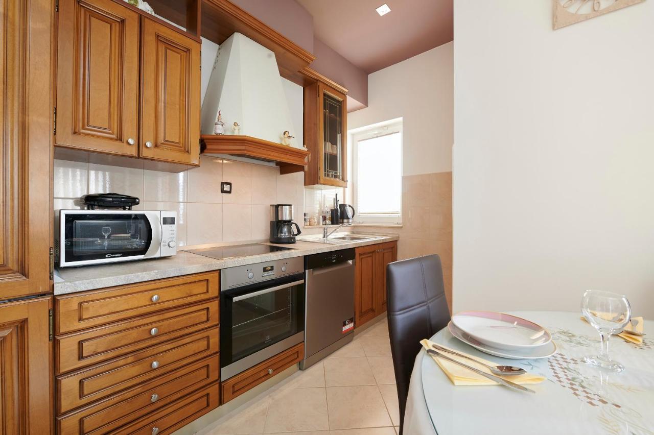 B-2you Apartment *