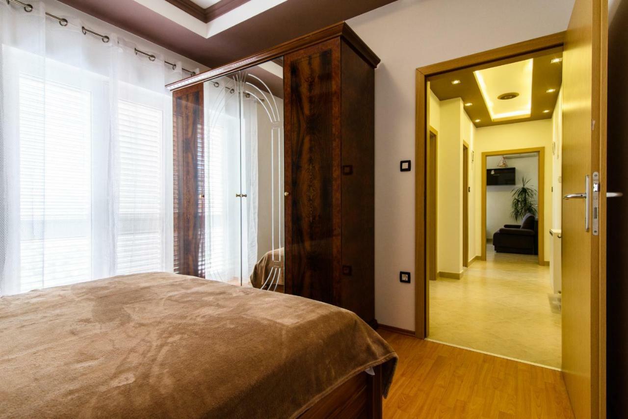 Apartment B-2you