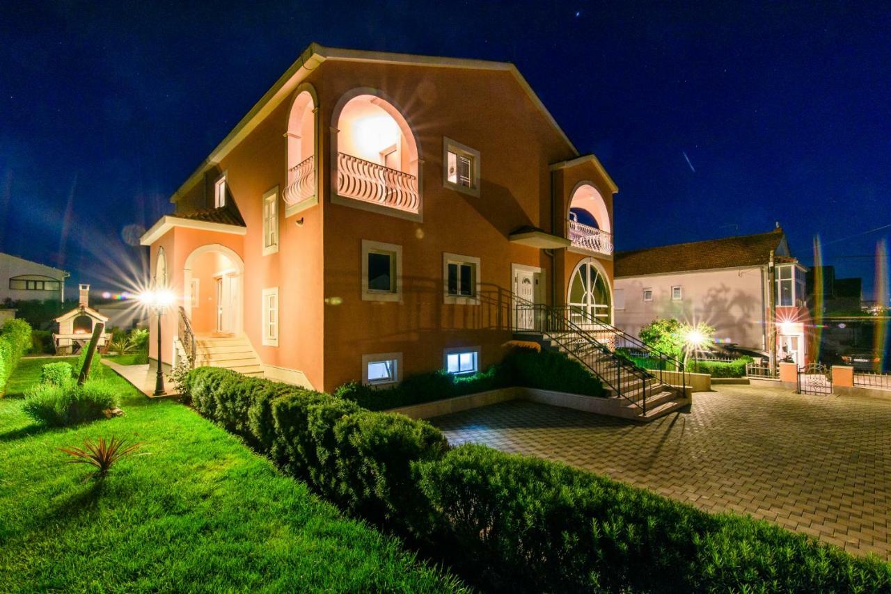 B-2you Apartment *